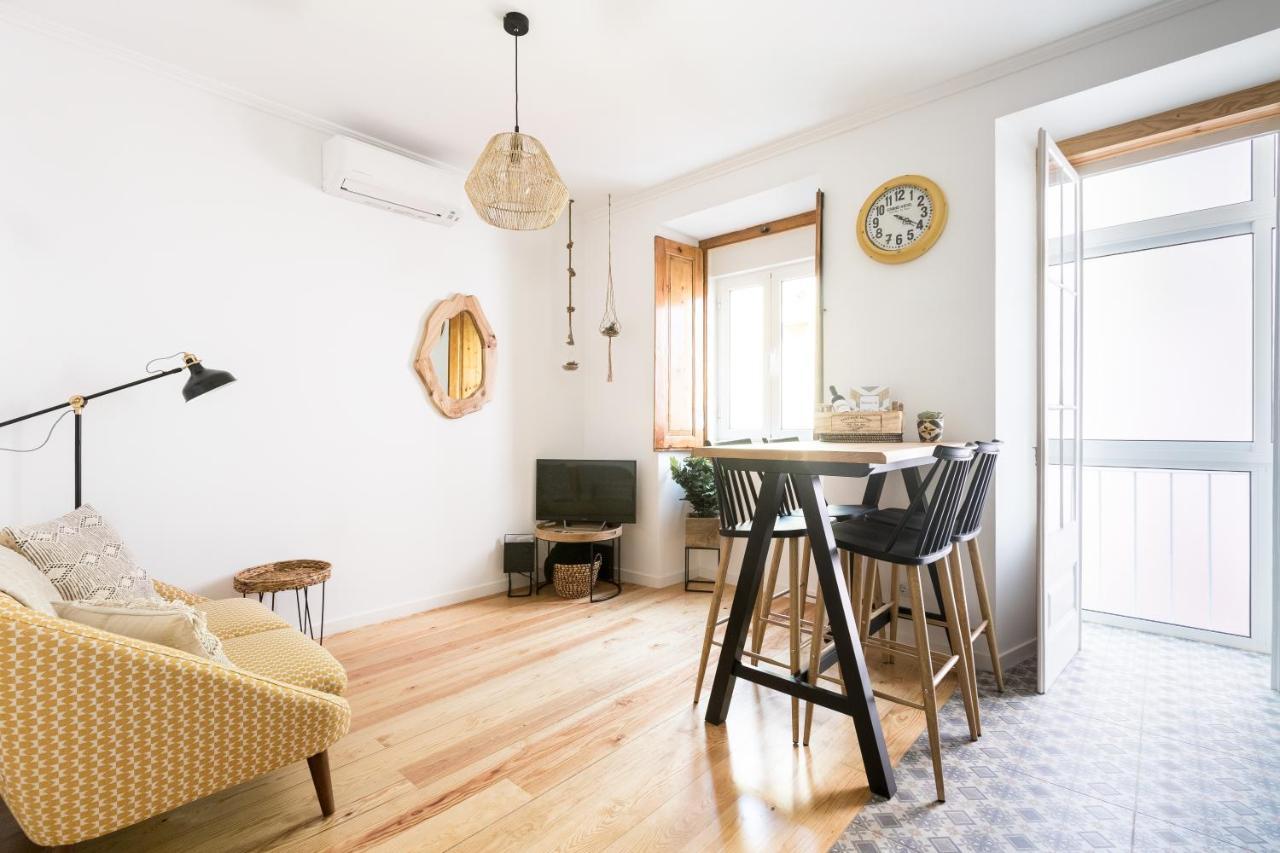 Feel Home In This Stunning Renovated Nest In Graca Lisboa Εξωτερικό φωτογραφία