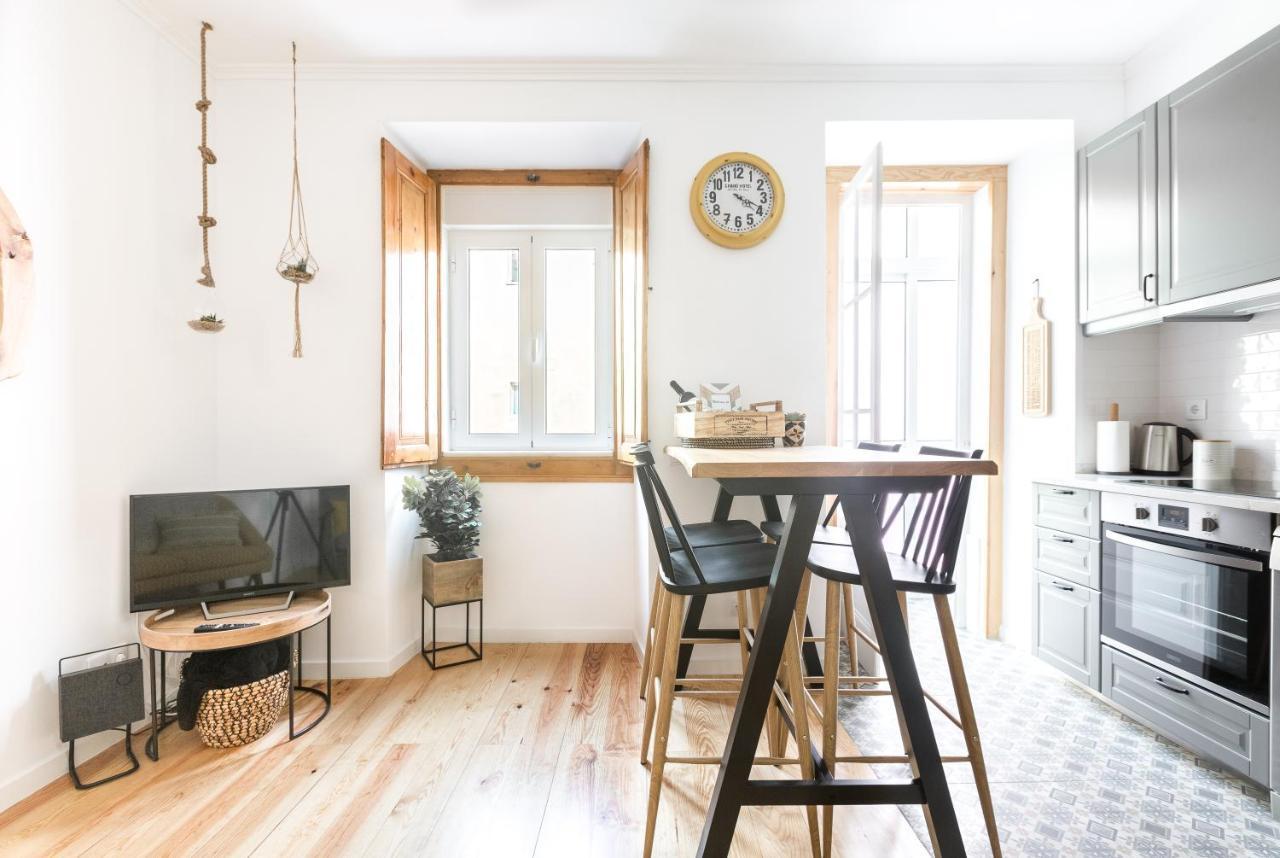 Feel Home In This Stunning Renovated Nest In Graca Lisboa Εξωτερικό φωτογραφία