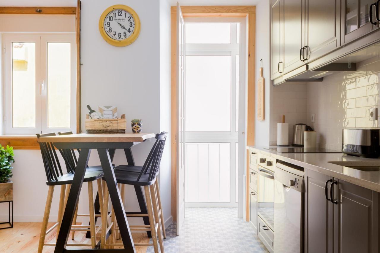 Feel Home In This Stunning Renovated Nest In Graca Lisboa Εξωτερικό φωτογραφία